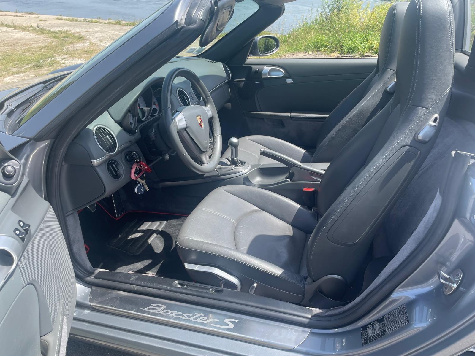 porsche-boxster-essence-annee-2005-26-900