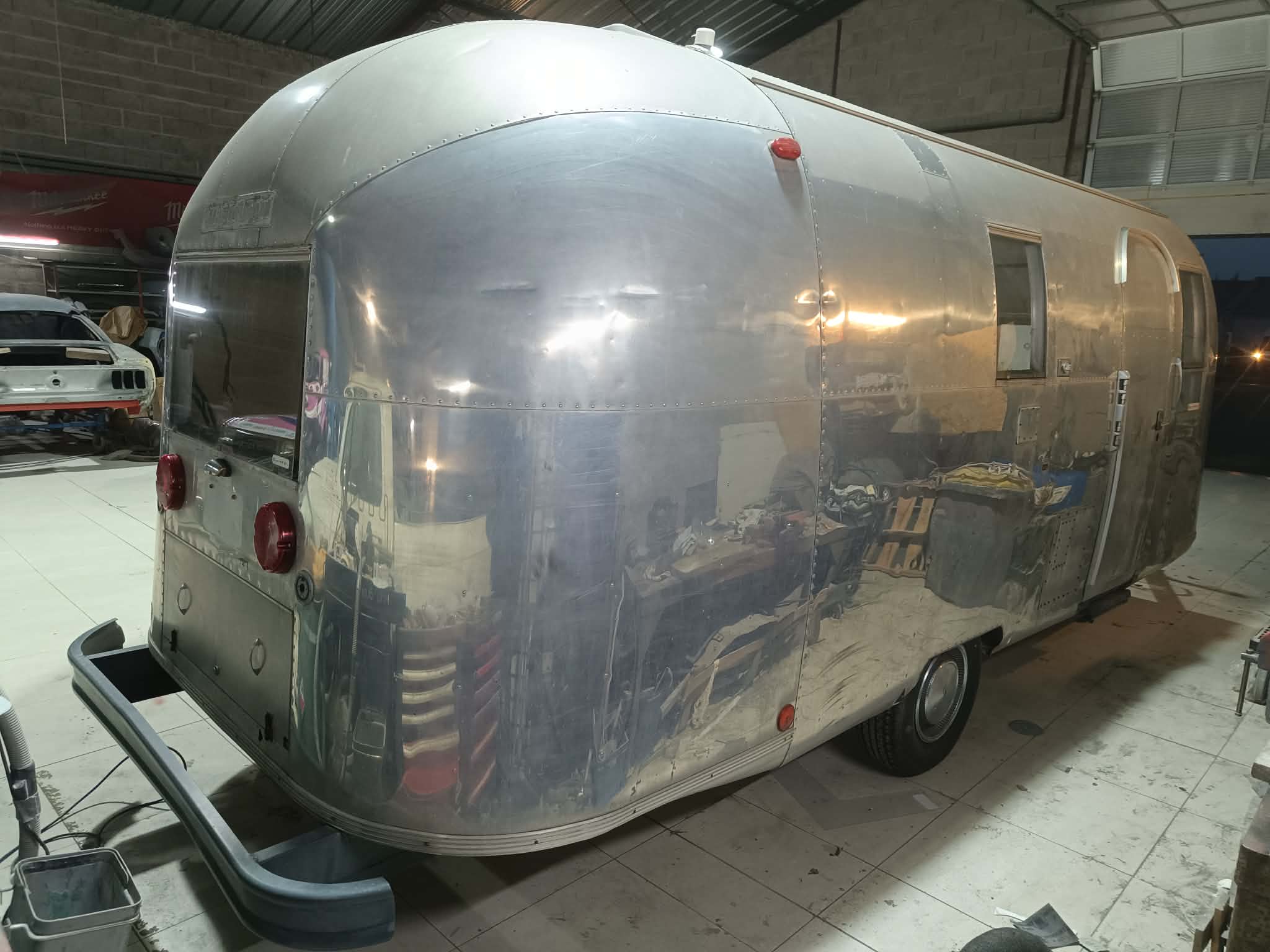 airstream-caravane-annee-1965-24900